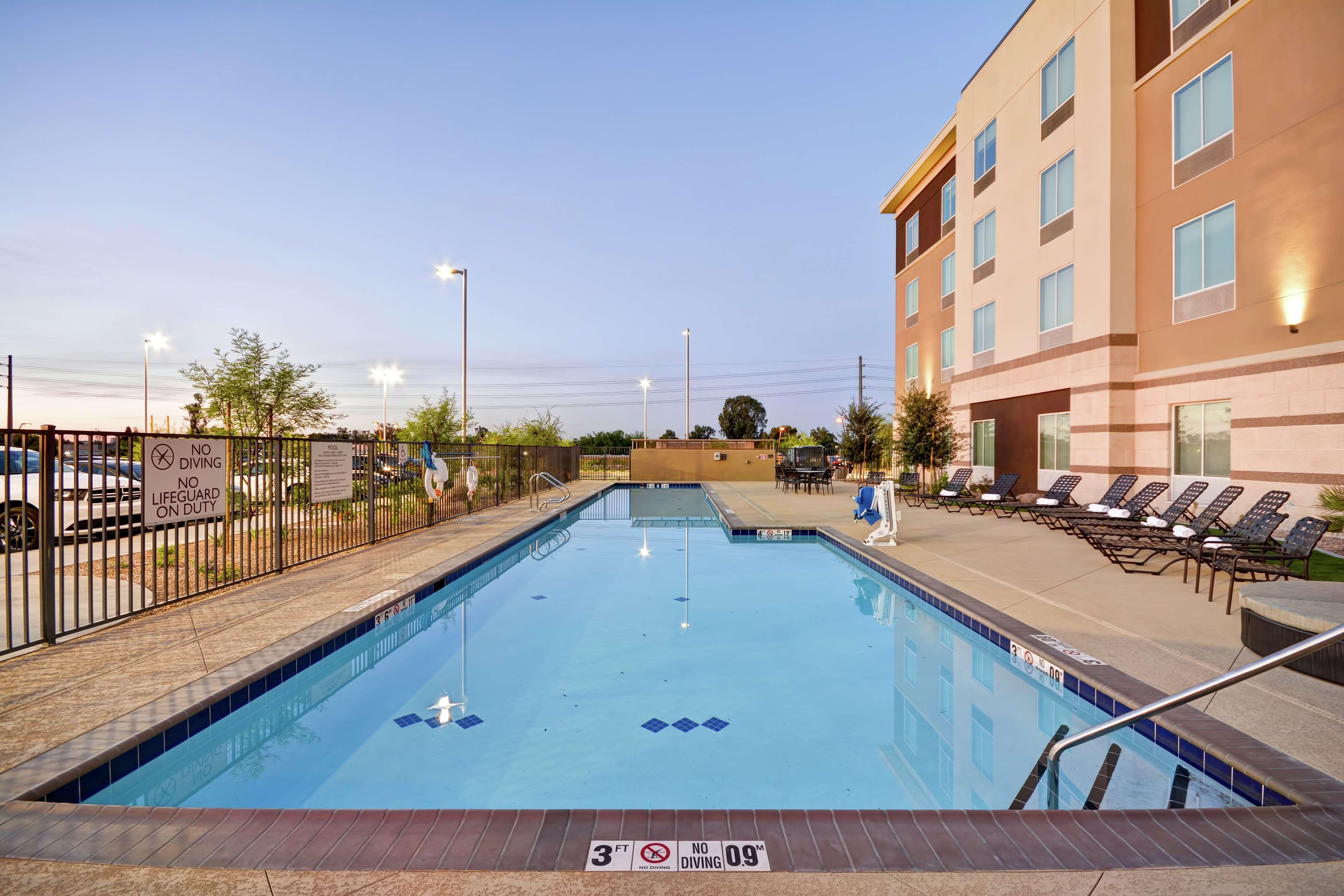 Hilton Garden Inn By Hilton Phoenix/Tempe Asu Area, Az Екстер'єр фото